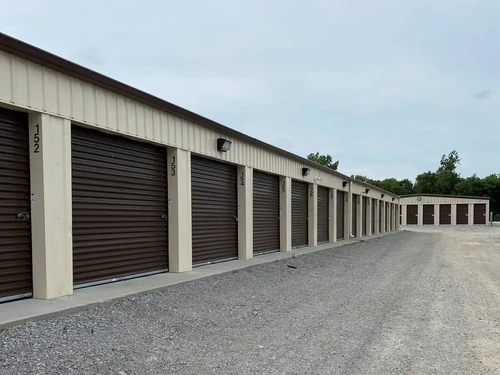 Kendallville - 2050 W North Street storage facility exterior view